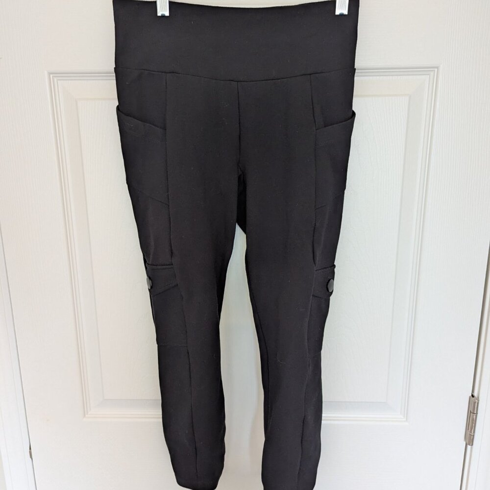 CAbi Black Cargo 7/8 length leggings size small